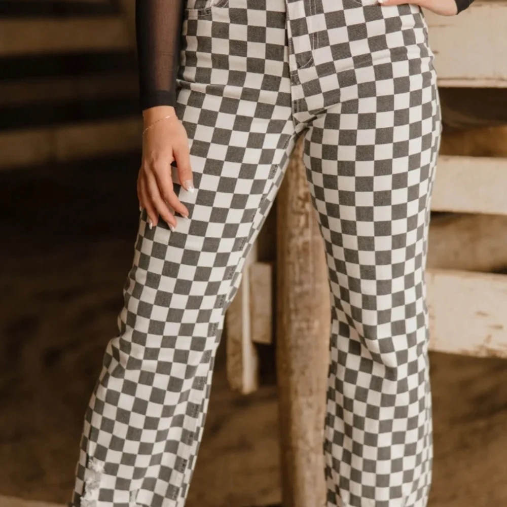 Fast Lane Jeans - Picture 2 of 5